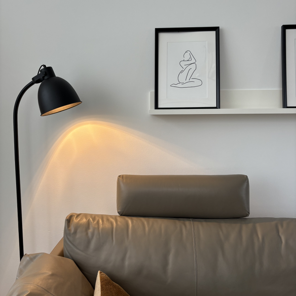 Moderne Stehlampe Chericoni Koen, 152 cm, schwarz, 1-flammig, E27, elegant und funktional.