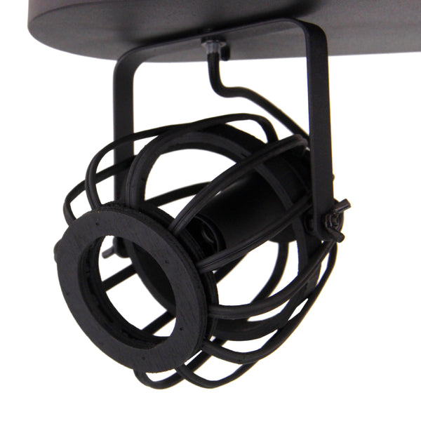 Zeitlose Kombination aus Holz und Schwarz bei der Trapeze Plafondspot