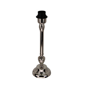 Glänzender Lampenfuß aus Metall in Nickel-Optik, 35 cm hoch, E27-Fassung.