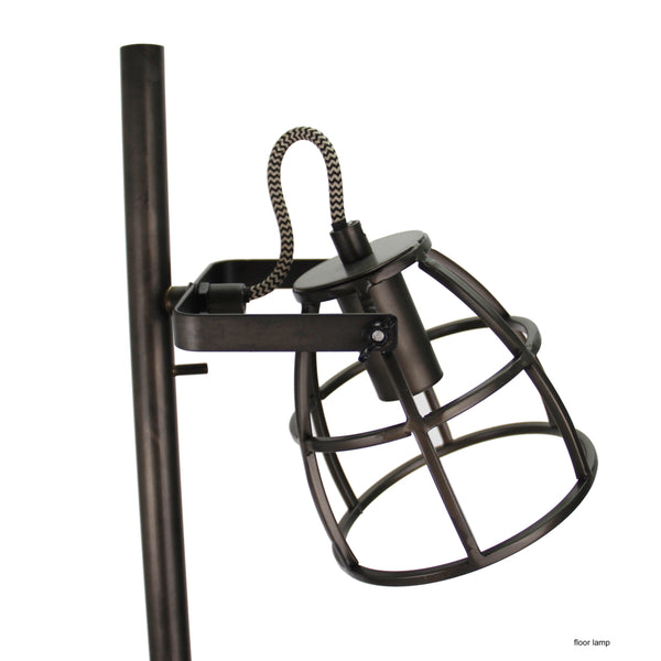 Detailaufnahme verstellbarer Metallköpfe der Frame Stehlampe