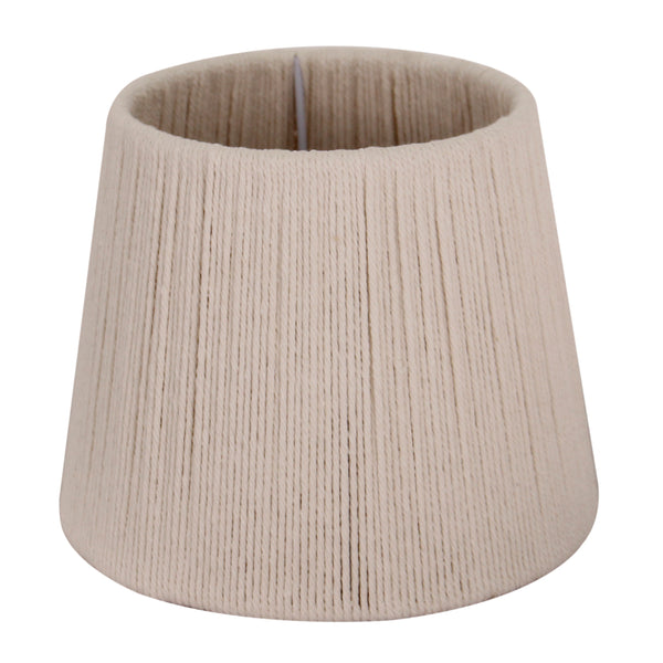 Beige Lampenschirm aus Baumwolle für gemütliches Licht. Perfekt für eine entspannte Atmosphäre in jedem Wohnraum.