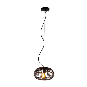 Die schwarze Pendelleuchte Curvato bringt industriellen Charme in jeden Raum.