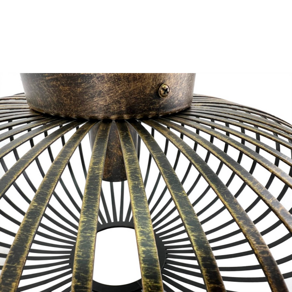 Detailansicht der bronzen Deckenleuchte Curvato, die industriellen Charme verbreitet. Perfekt für moderne Wohnräume.