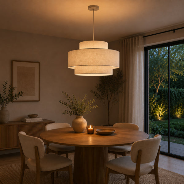 Die beige Trilo Pendelleuchte verbindet minimalistischen Japandi-Stil mit gemütlicher Atmosphäre.