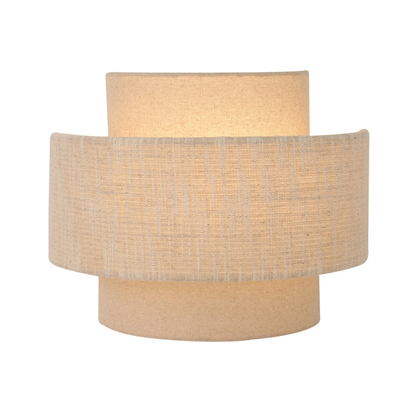 Die beige Wandleuchte Trilo vereint Japandi-Design mit natürlichem Charme. Sie setzt gemütliche Akzente in jedem Raum.