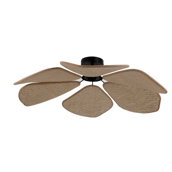 Detailaufnahme der beigen Schmetterling Deckenleuchte mit modernem Design. Ideal für eine stilvolle Beleuchtung in jedem Wohnraum.