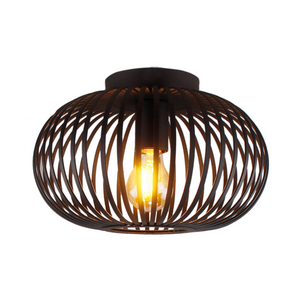 Die schwarze Curvato Deckenleuchte beeindruckt mit ihrem industriellen Design. Ideal für moderne Wohnräume.