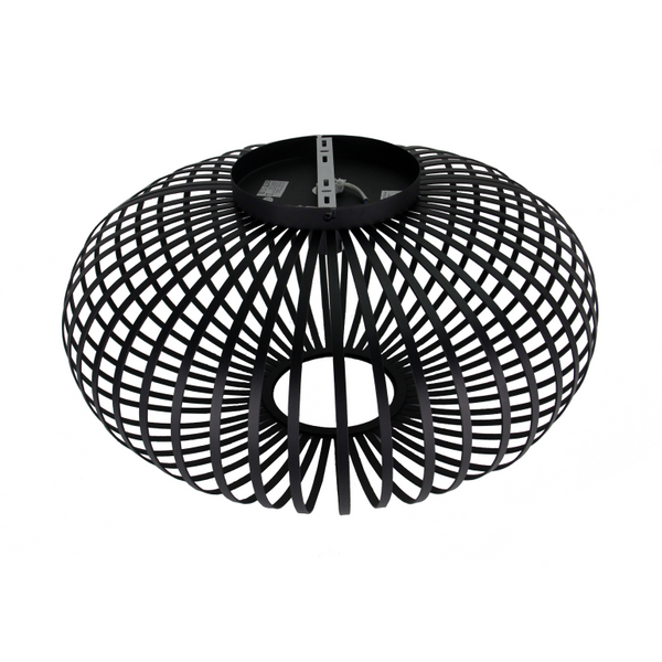 Detailaufnahme der schwarzen Deckenleuchte Curvato. Ihr industrielles Design verleiht jedem Raum einen modernen Akzent.