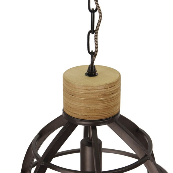 Detailaufnahme der schwarzen Pendelleuchte Frame. Sie verleiht jedem Raum einen markanten industriellen Charme.