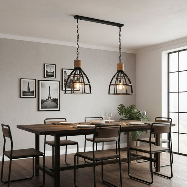 Detailaufnahme der schwarzen Frame Pendelleuchte mit industriellem Flair. Perfekt, um stilvolle Akzente zu setzen.