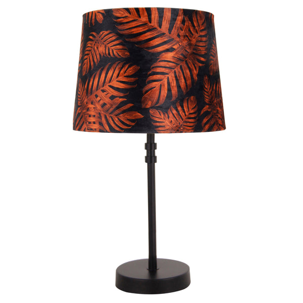 Der orangefarbene Lampenschirm Granada bringt einen Hauch von Japandi-Style in jeden Raum. Ideal für stimmungsvolles Licht.