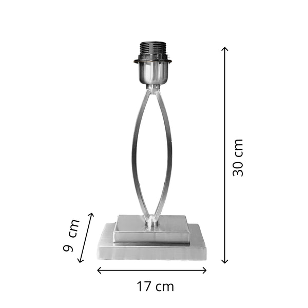 Der chromfarbene Lampenfuß T-519 besticht durch zeitloses Design und passt perfekt zu modernen Leuchten.