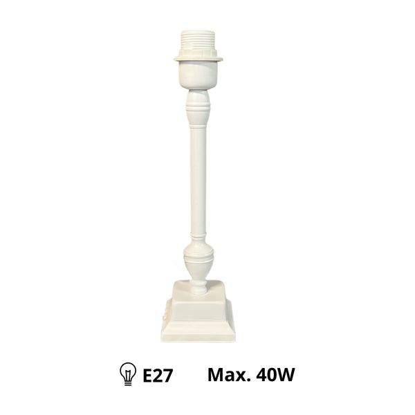 Der elegante Lampenfuß in Weiß begeistert mit seiner schlichten Form. Ideal für individuelle Lichtgestaltungen in jedem Raum.