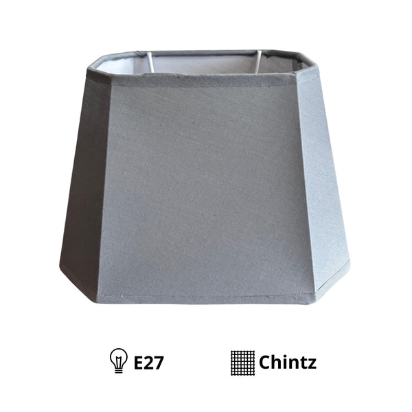 Der graue Lampenschirm aus Chintz harmoniert perfekt mit modernen Einrichtungsstilen.