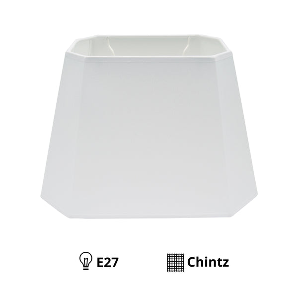 Der schlichte weiße Lampenschirm aus Chintz bringt modernes Flair in jeden Raum.