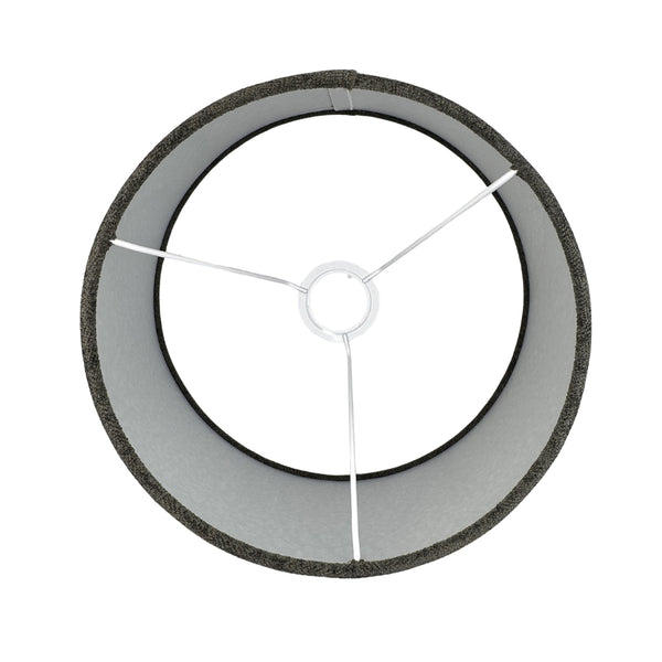 Detailansicht des anthrazitfarbenen Lampenschirms Drum. Modernes Design, ideal für stilvolle Raumbeleuchtung.