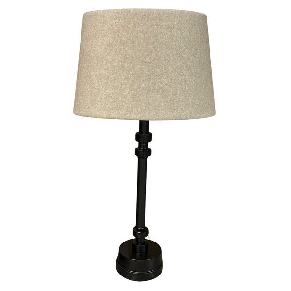 Beiger Lampenschirm Oval von Various verleiht ein gemütliches, modernes Ambiente. Ideal für stimmungsvolle Beleuchtung.