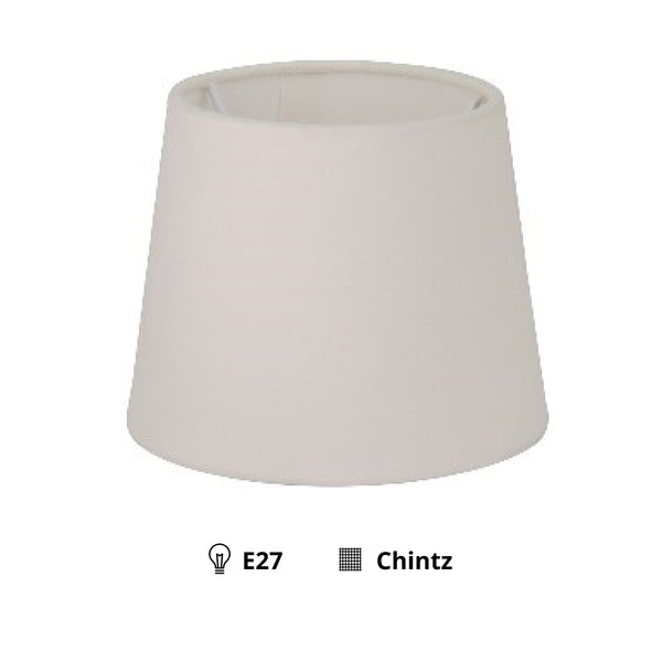 Detailaufnahme des cremefarbenen Lampenschirms Drum mit sanften Rundungen. Perfekt für eine warme, einladende Atmosphäre.