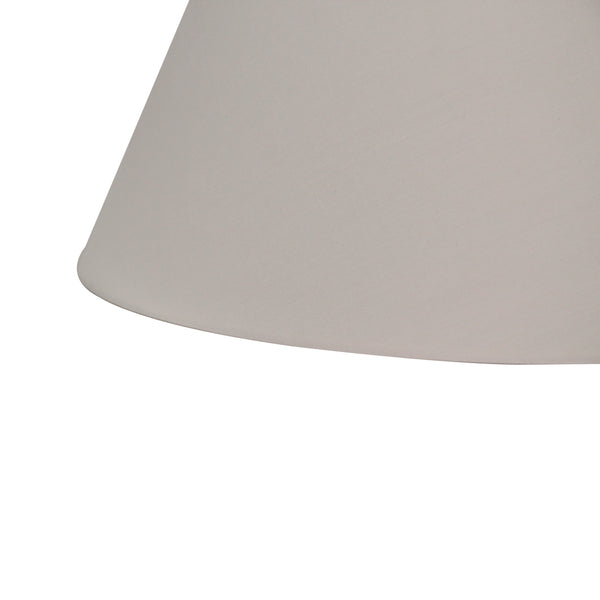 Details des cremefarbenen Lampenschirms Top mit Ø25 cm und H17 cm. Ideal für eine warme, einladende Raumatmosphäre.