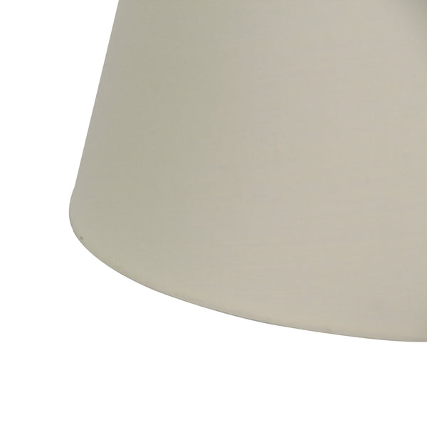 Klassischer Lampenschirm in Creme mit elegantem Drum-Design. Perfekt für eine zeitlose Lichtatmosphäre in jedem Raum.