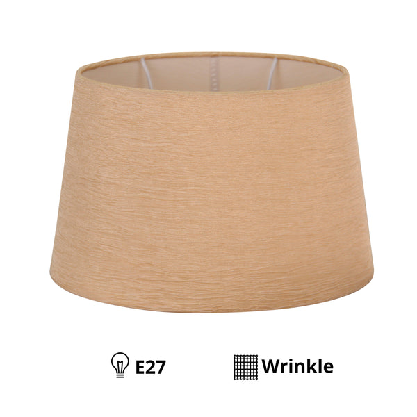 Cremefarbener Lampenschirm Oval mit goldenen Akzenten. Perfekt für moderne Räume und stimmungsvolles Licht.