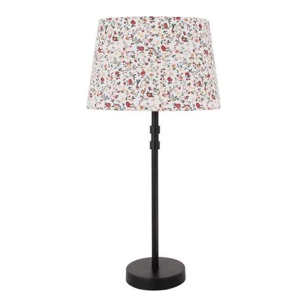 Der cremefarbene Lampenschirm Oval von Various bringt sanftes Licht in jeden Raum. Ideal für eine gemütliche Atmosphäre.