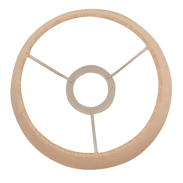 Der cremefarbene Lampenschirm Drum von Various bringt sanfte Eleganz in Ihre Räume. Ideal für eine angenehme Lichtatmosphäre.