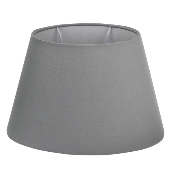Der ovale Lampenschirm in Grau verleiht jedem Raum eine moderne Note. Ideal für eine stilvolle Lichtgestaltung.