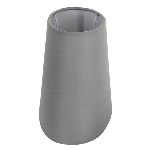 Der graue Lampenschirm Oval von Various überzeugt mit modernem Design. Er verleiht jedem Raum eine gemütliche Atmosphäre.