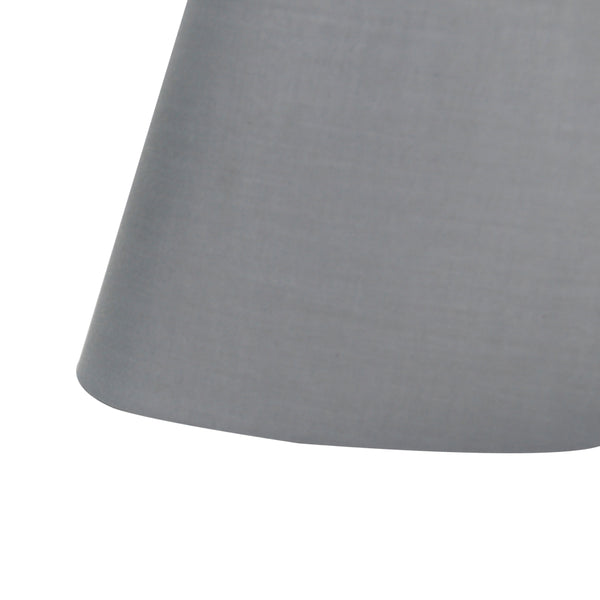 Detailaufnahme des grauen Lampenschirms Oval mit 16 cm Höhe. Er verleiht jedem Raum einen modernen, eleganten Akzent.