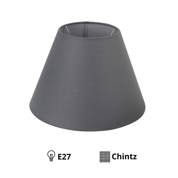 Detailaufnahme des grauen Lampenschirms von Various mit elegantem Design. Perfekt für stilvolle Akzente im Raum.