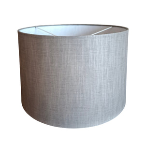 Moderner grauer Lampenschirm in Drum-Form für stilvolle Akzente. Ideal für eine gemütliche Beleuchtung in jedem Raum.