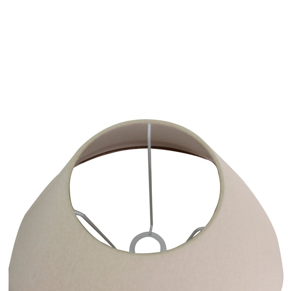 Der graue Lampenschirm aus der Serie Various präsentiert sich modern und elegant. Ideal für stimmungsvolle Innenräume.