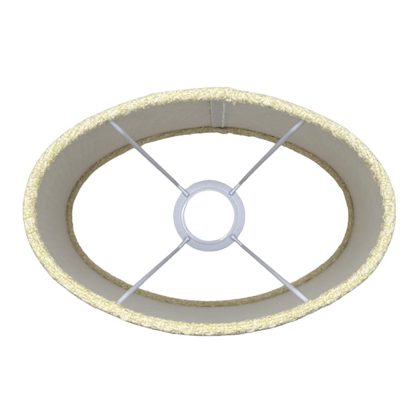 Der khakifarbene Lampenschirm Oval in H17 cm verleiht jedem Raum eine warme, gemütliche Atmosphäre.