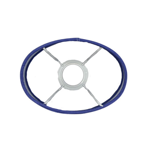 Der ovale Lampenschirm in Hellblau bringt frische Farbakzente in jeden Raum. Ideal für eine angenehme Lichtatmosphäre.