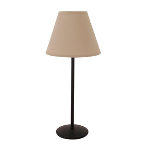 Der hellbraune Lampenschirm Top bringt warmes Licht in Ihr Zuhause. Ideal für eine gemütliche Atmosphäre in jedem Raum.
