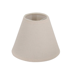 Der natürliche Lampenschirm in Ø14 cm bringt Wärme in jeden Raum. Ideal für eine gemütliche Lichtatmosphäre.