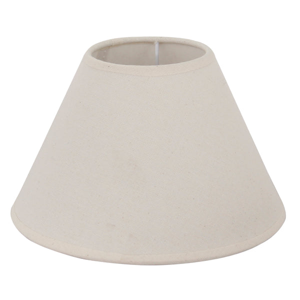 Detailaufnahme des Lampenschirms in natürlicher Farbe. Perfekt, um warmes Licht und gemütliche Atmosphäre zu schaffen.