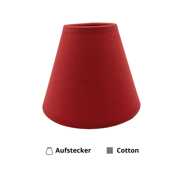 Der rote Lampenschirm Top begeistert mit seinem kompakten Design. Erhältlich für stimmungsvolle Beleuchtung in jedem Raum.