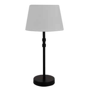 Der ovale Lampenschirm in Weiß bringt modernes Flair in jeden Raum. Ideal für stimmungsvolle Lichtakzente.