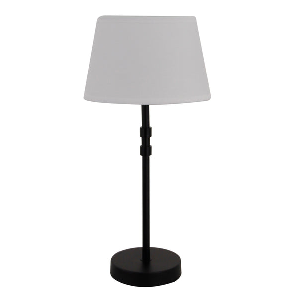 Der ovale Lampenschirm in Weiß bringt modernes Flair in jeden Raum. Ideal für stimmungsvolle Lichtakzente.