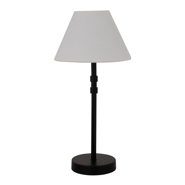 Der moderne Lampenschirm in elegantem Weiß bringt zeitlose Frische in jeden Raum. Perfekt für stimmungsvolles Licht.