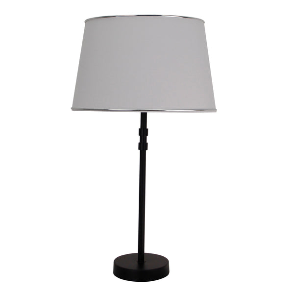 Der silberne Lampenschirm Oval von Various verleiht jedem Raum einen modernen Glanz.