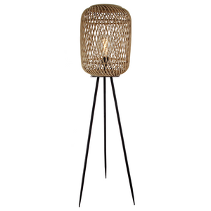 Die beige Stehleuchte Cross bringt ländlichen Charme in Ihr Zuhause. Ideal für gemütliche Abende im Wohnzimmer.