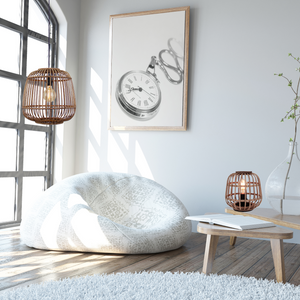 Die braune Pendelleuchte Nature Trapeze setzt natürliche Akzente in rustikalen Räumen. Perfekt für ein gemütliches Ambiente.
