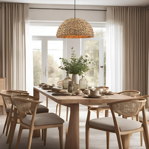 Die braune Pendelleuchte Nature Treccia bringt bohemian Flair in jeden Raum. Ideal für eine gemütliche Stimmung beim Essen.