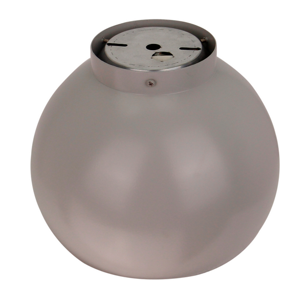 Detailaufnahme der grauen Deckenleuchte Sfera mit modernem Design. Sie perfektioniert die Beleuchtung in jedem Raum.