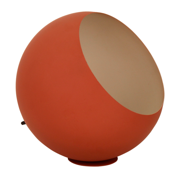 Detailaufnahme der roten Tischleuchte Sfera von Various. Ihr modernes Design bringt lebendige Akzente in jeden Raum.