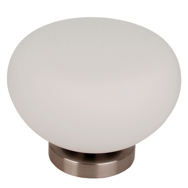 Detailaufnahme der Chericoni Opalino Tischleuchte in Silber und Beige. Klassisches Design für stilvolle Akzente im Zuhause.