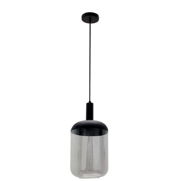 Detailaufnahme der schwarzen Pendelleuchte Specchio opaco. Ihr modernes Design verleiht jedem Raum eine elegante Note.
